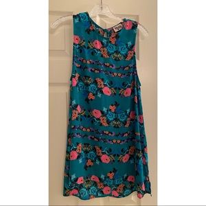 ⭐️SALE⭐️ SMYMM Floral Tunic